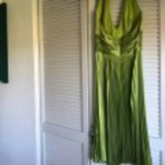 🌎A*B*S by Allen Schwartz || Chartreuse satin halter cocktail dress - Picture 8 of 9